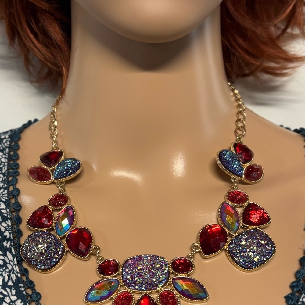 NWT❤️Macy’s Ruby & Azure Crystal Necklace - Picture 2 of 4